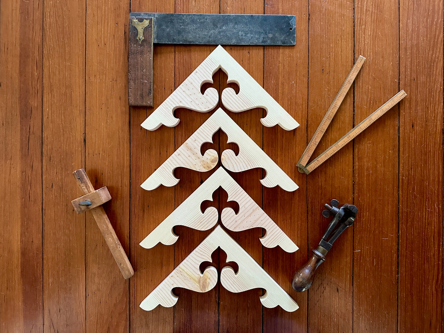 Fleur de lis Wood Trim Brackets