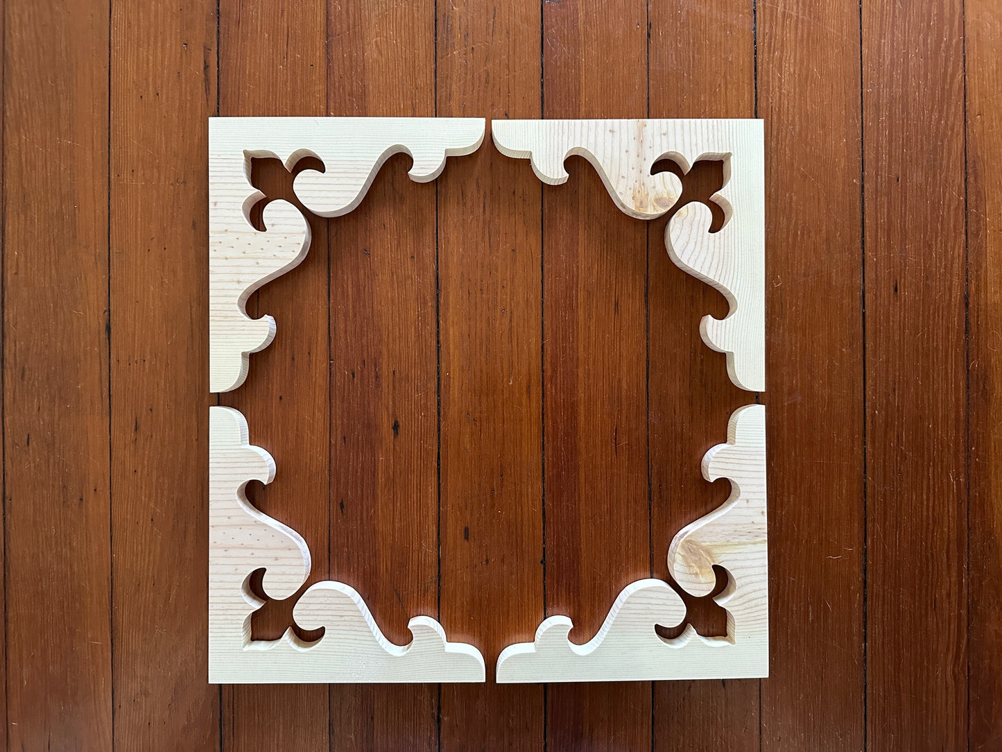 Fleur de lis Wood Trim Brackets