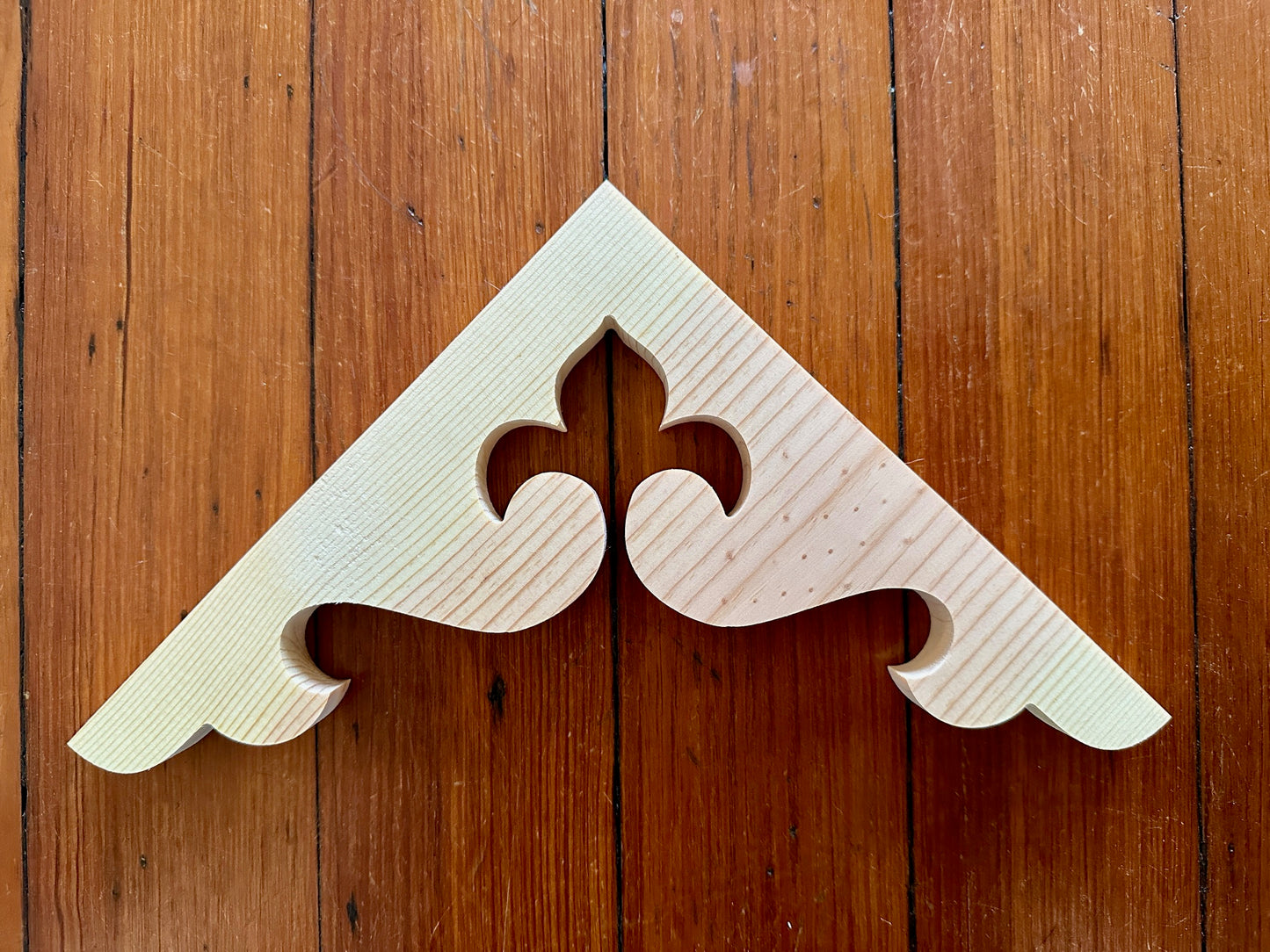 Fleur de lis Wood Trim Brackets