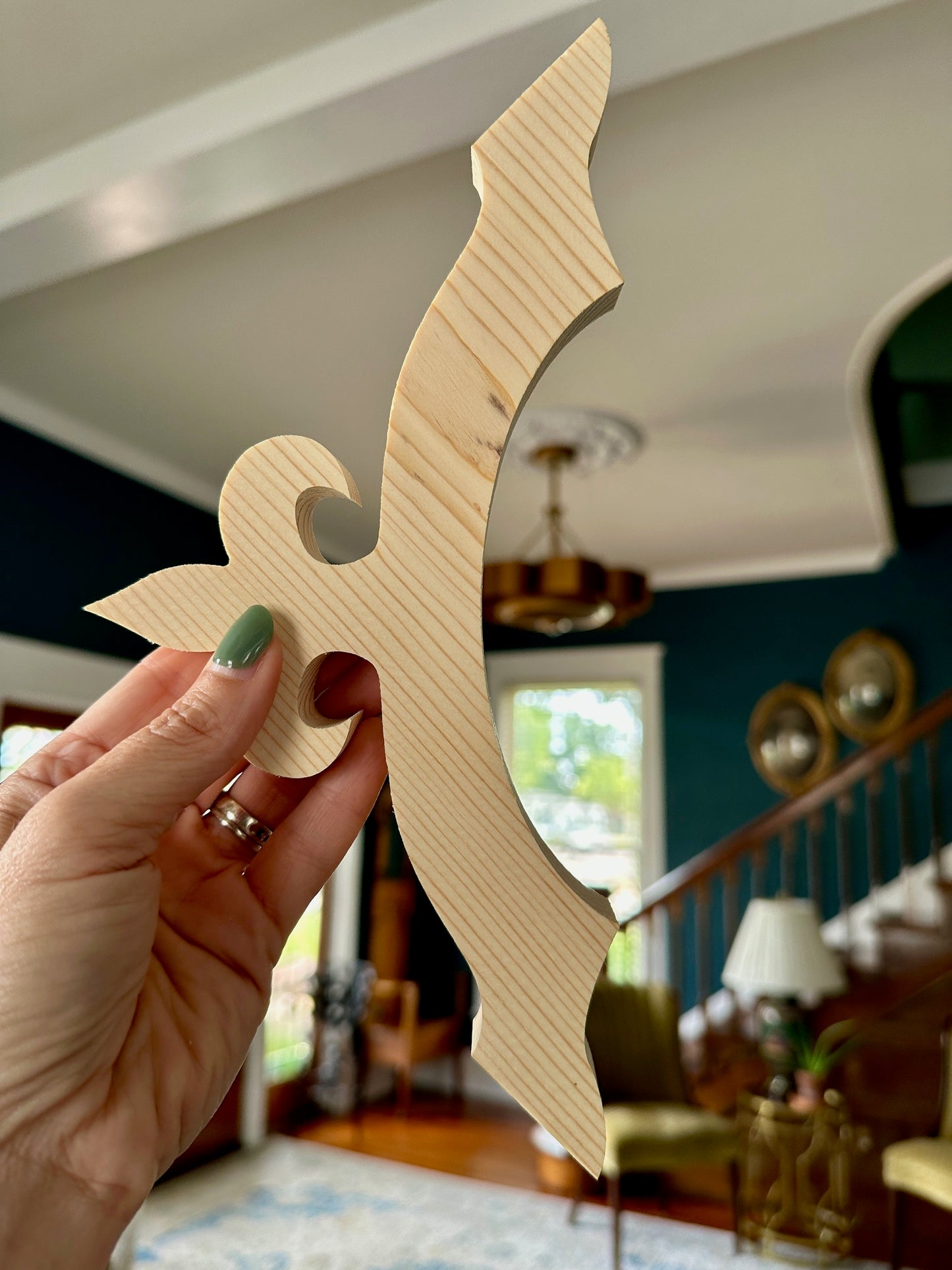 Fleur de lis Flair Wood Trim Brackets