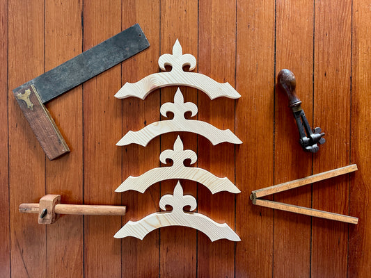 Fleur de lis Flair Wood Trim Brackets