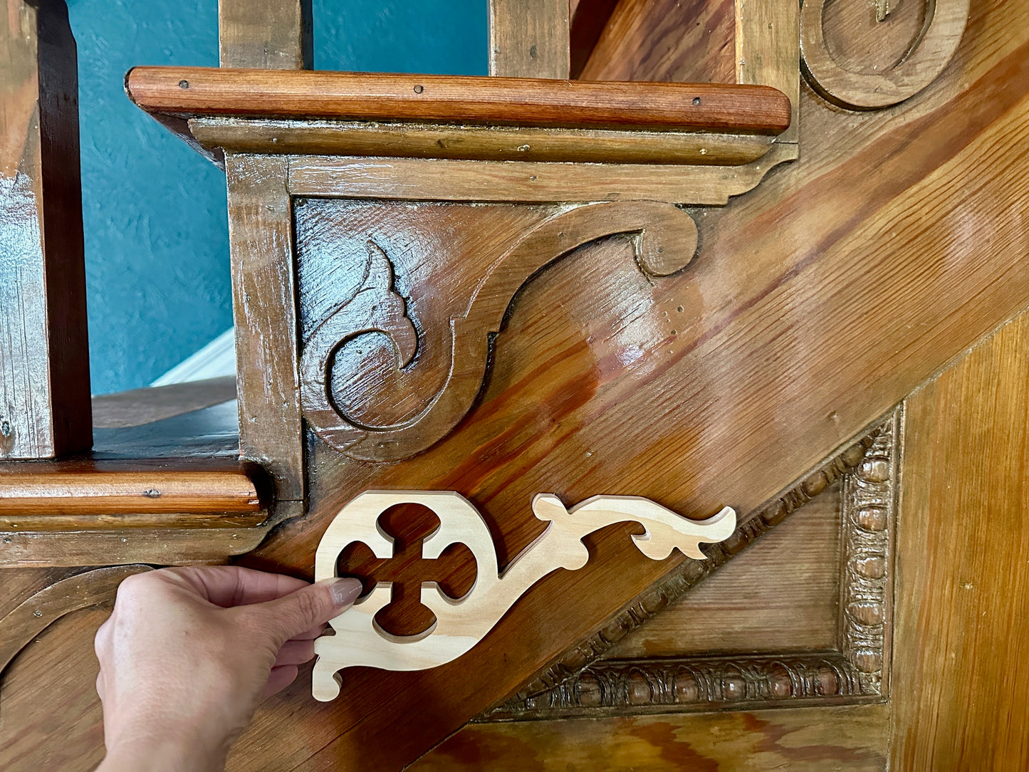 Cross Stair Riser Brackets