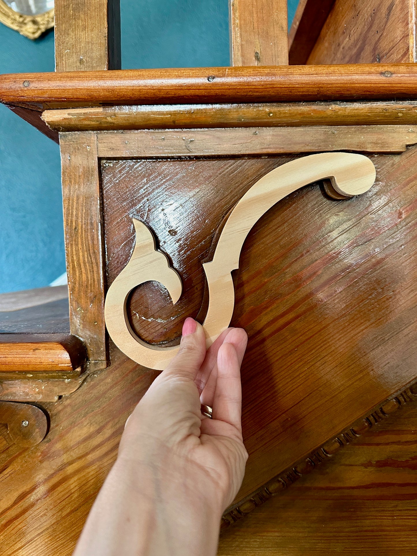 Tulip Stair Riser Brackets